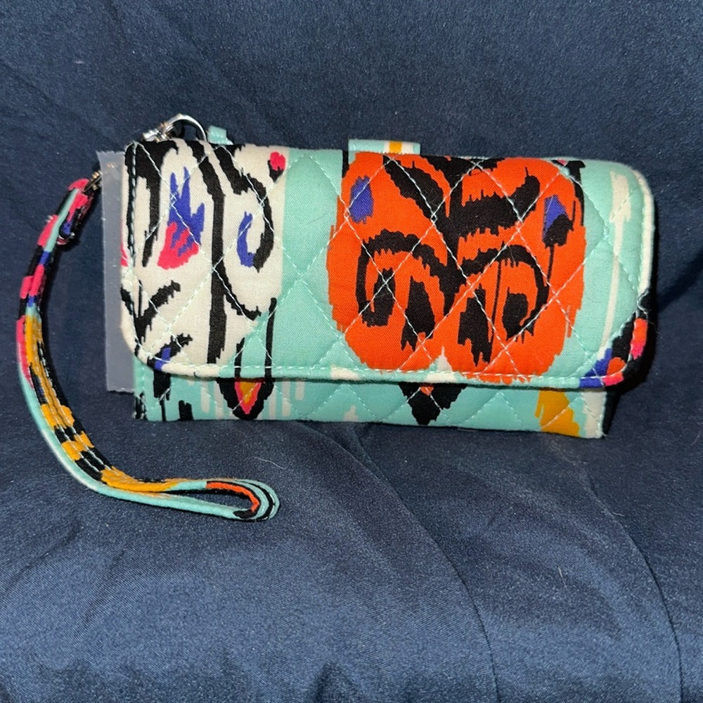 Vera Bradley Pueblo wristlet